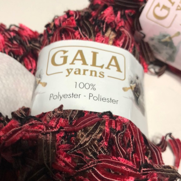 4+ Skeins of Yarn NEW - Picture 2 of 3